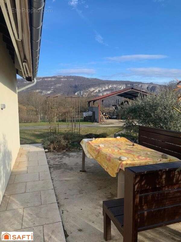 Maison 88 m² à Brens  - photo 7
