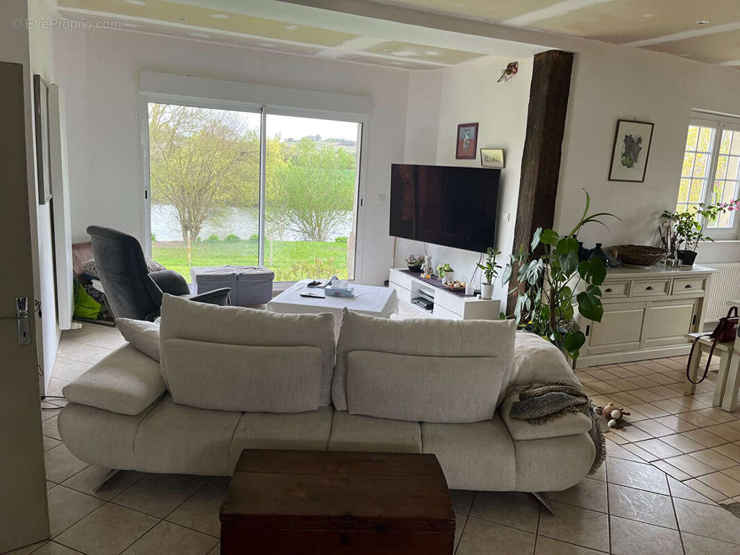 Maison à CRIQUEBEUF-SUR-SEINE