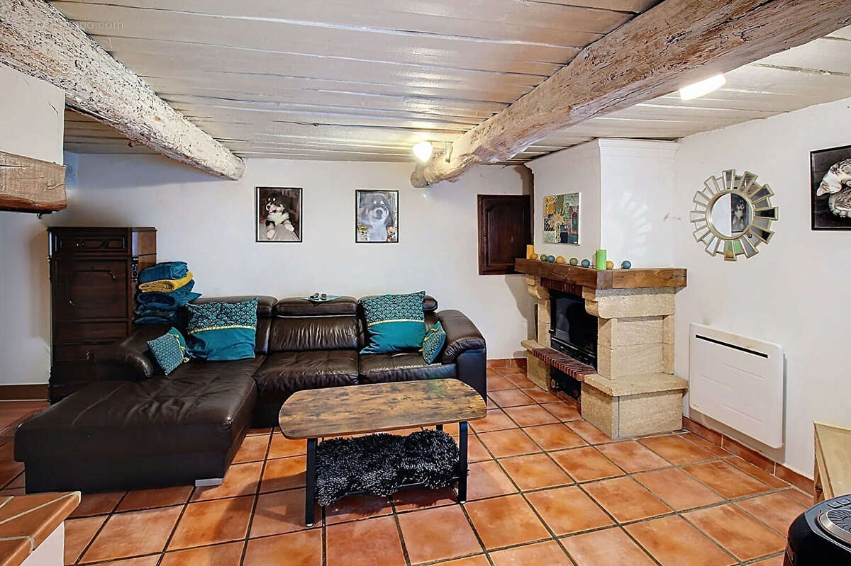 Maison à FIGANIERES