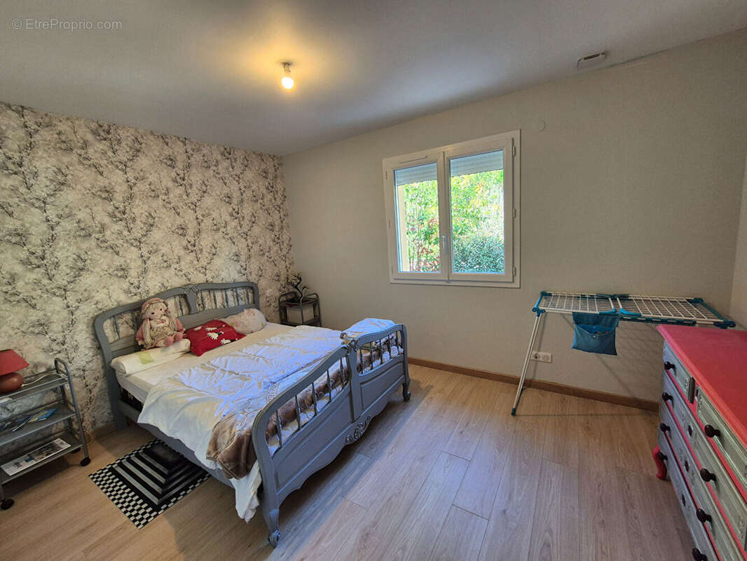 Maison neuve de 170 m² en R+1 avec appartement privatif - photo 8
