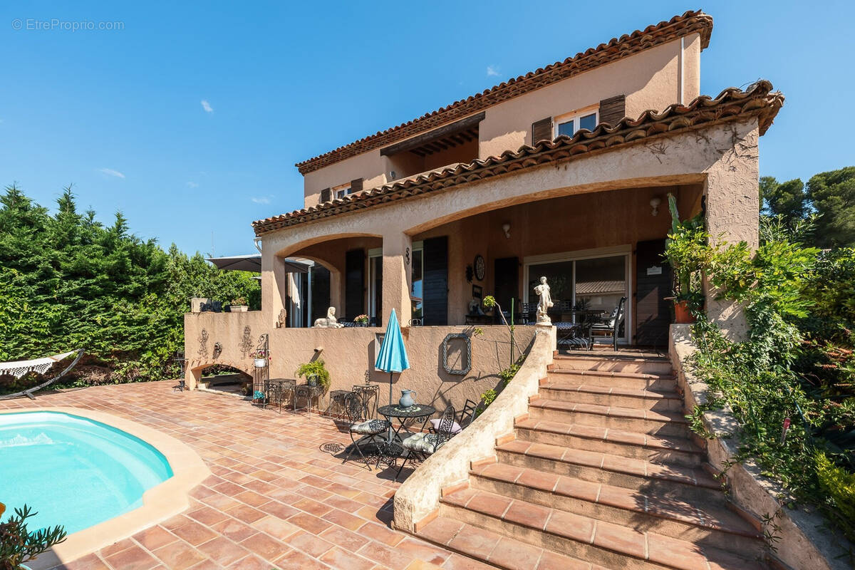 Maison à CARRY-LE-ROUET