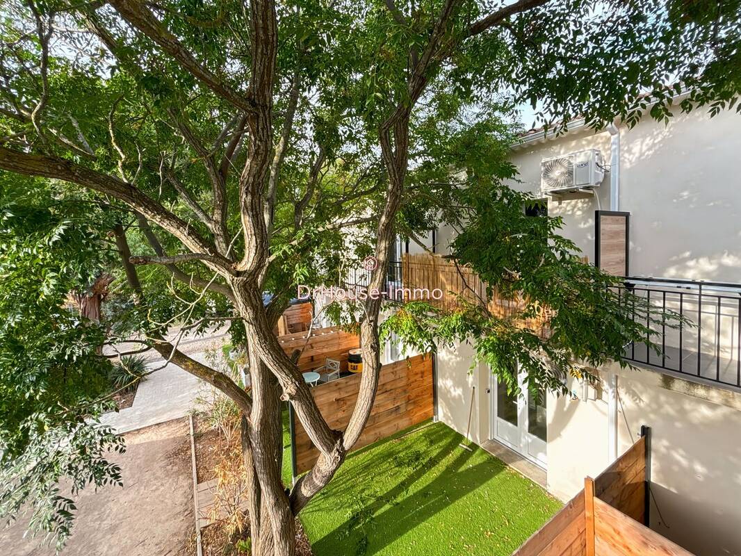 Appartement à POUSSAN