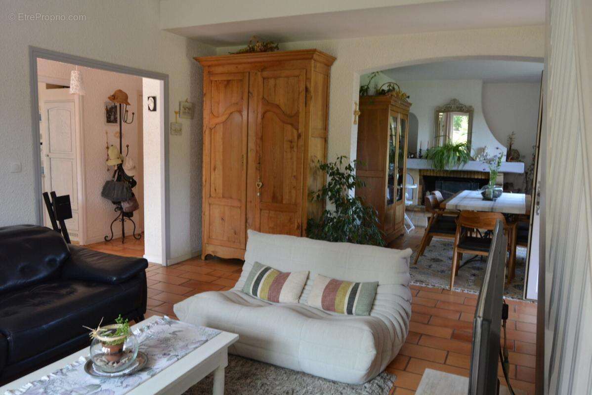 Maison à RESTINCLIERES