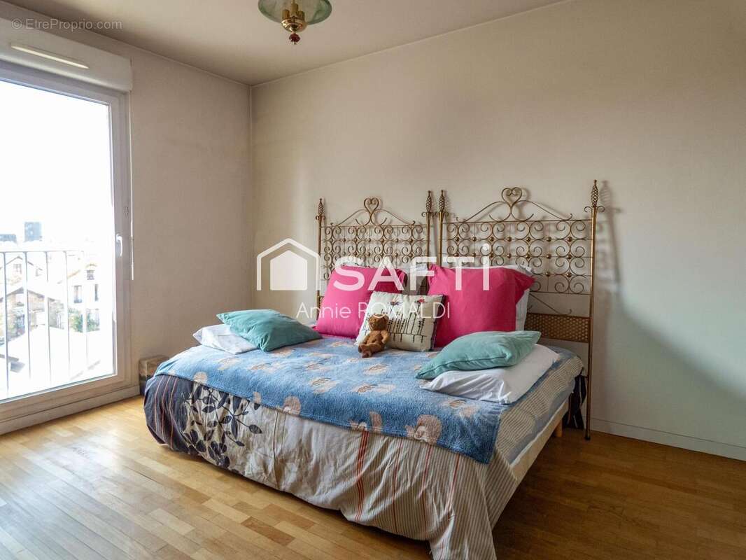 Photo 6 - Appartement à LA COURNEUVE