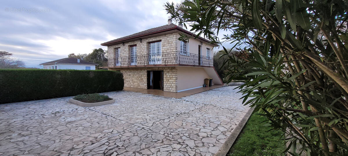 Maison à ARZACQ-ARRAZIGUET