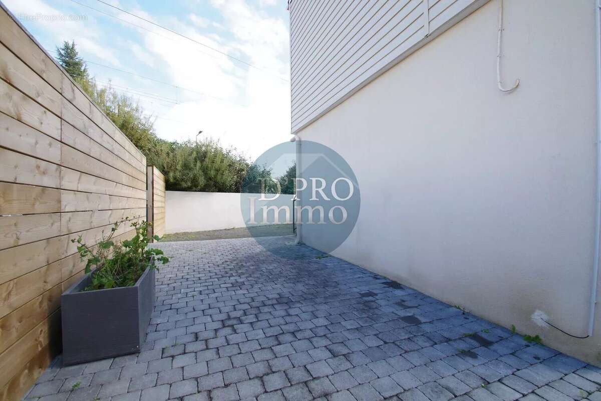 Appartement à SAINT-SEBASTIEN-SUR-LOIRE