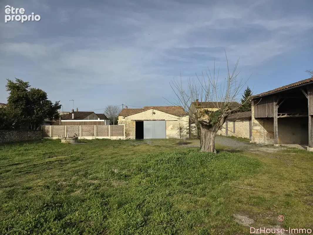 Maison 6 pièces 323 m² à vendre à Saint-Estephe (33180) - photo 32