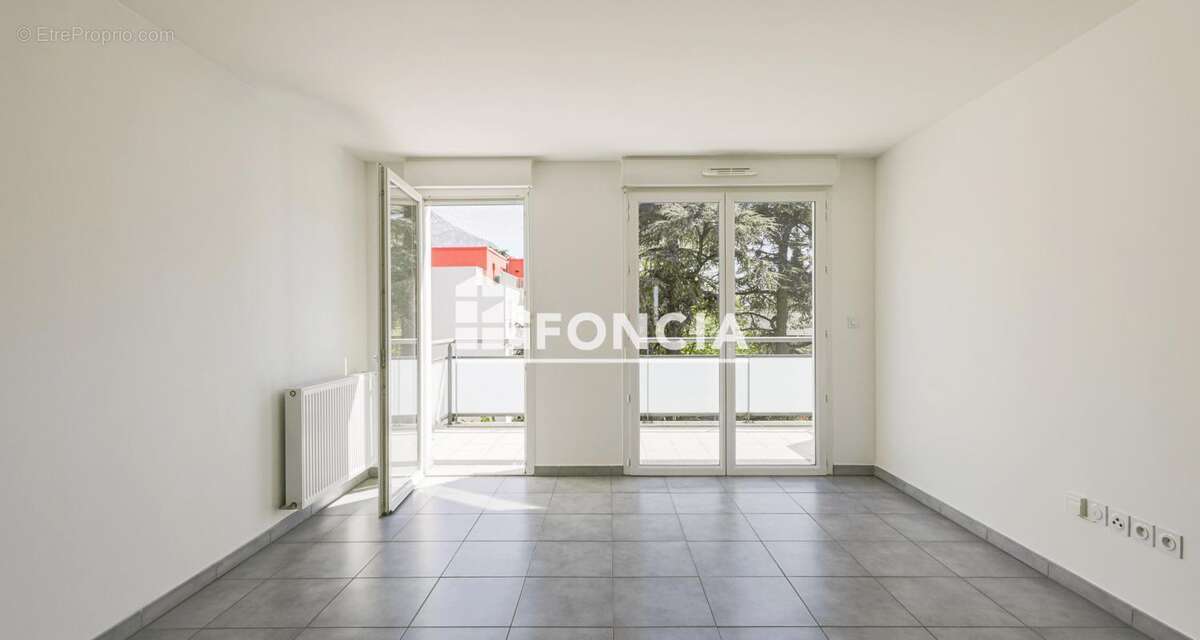 Appartement à SAINT-EGREVE