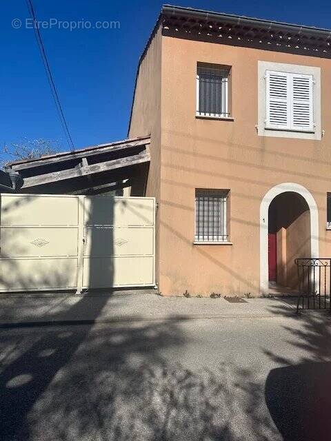 Maison à SAINT-MAXIMIN-LA-SAINTE-BAUME