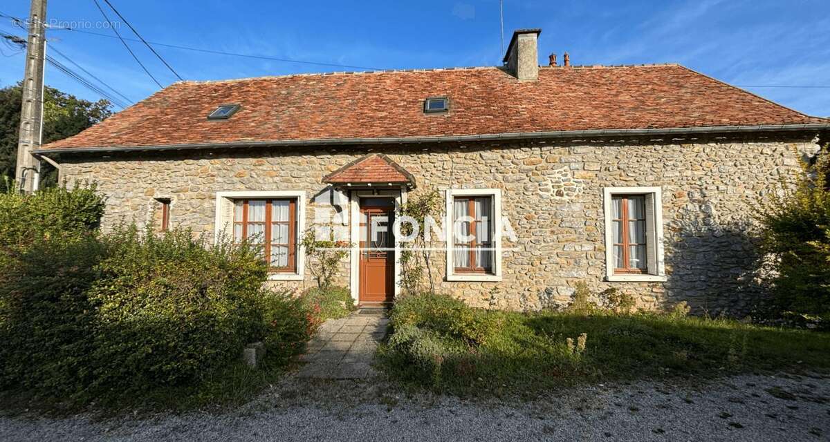 Maison à FRESNAY-SUR-SARTHE