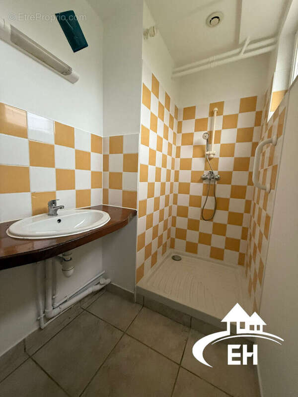 Maison à SAINTE-GAUBURGE-SAINTE-COLOMBE