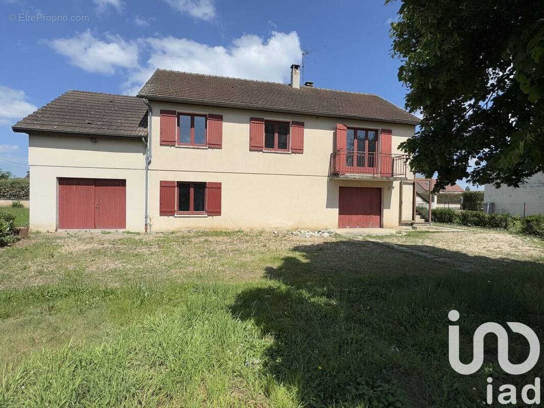 Photo 1 - Maison à VILLENEUVE-SUR-ALLIER