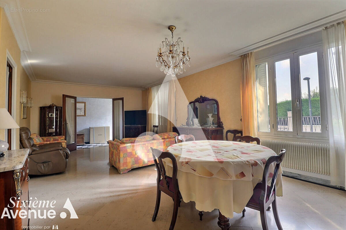 Maison à ROMAINVILLE