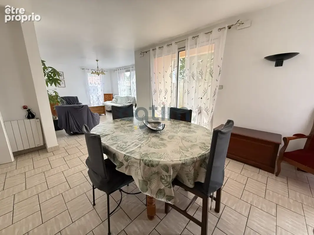 MONTAIGU-VENDEE, plain pied 133m2 hab, 3 ch, bureau, garage, dépendance, 803m2 terrain - photo 5