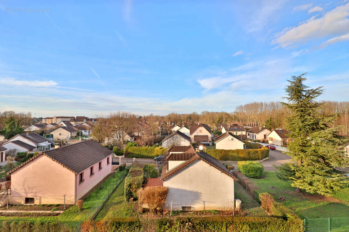 Appartement à LA CHAPELLE-SAINT-LUC