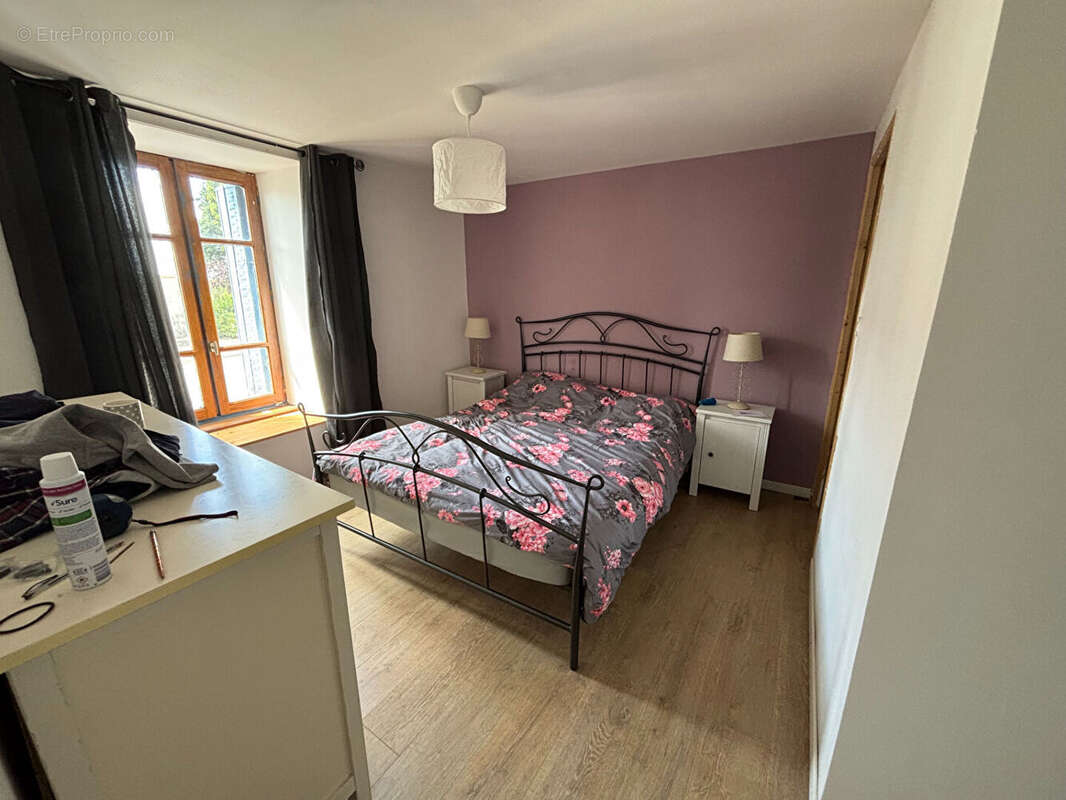 Maison à SAINT-MALO-DES-TROIS-FONTAINES