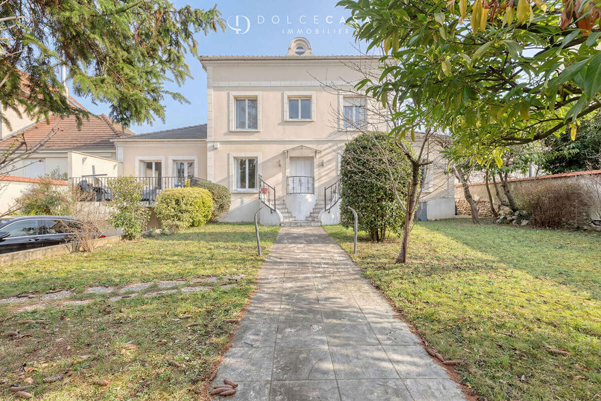 Maison à BRY-SUR-MARNE