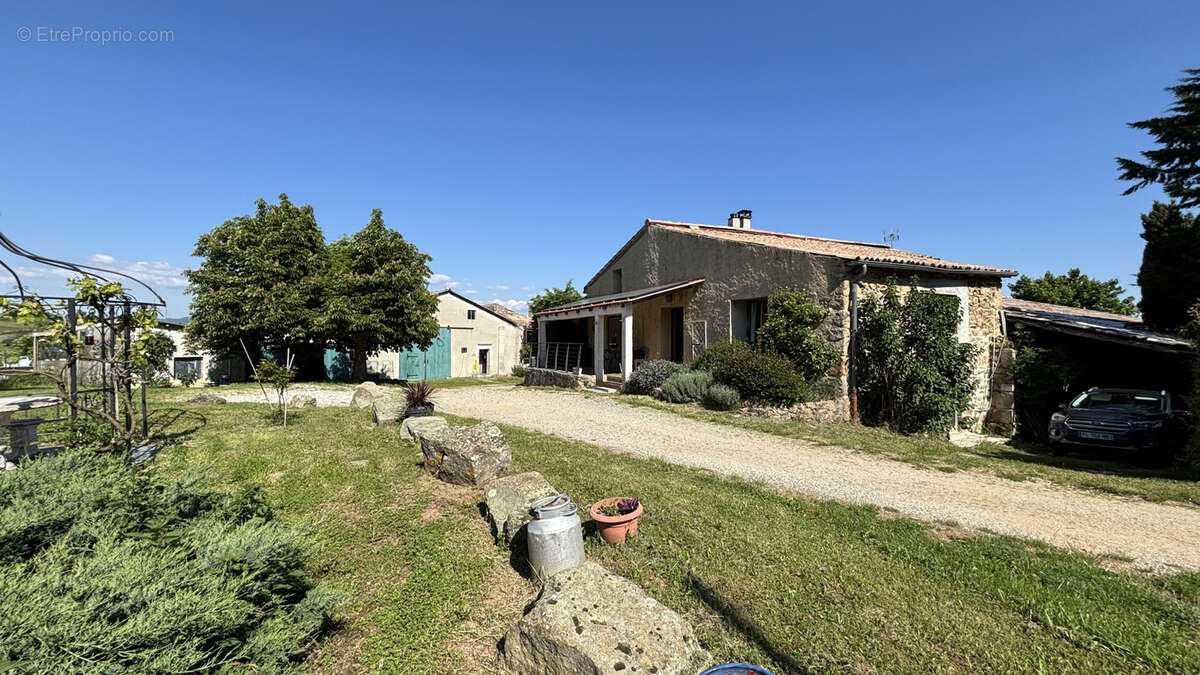 Maison à SAINT-PERAY