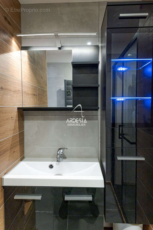 Appartement à LE CHATEL