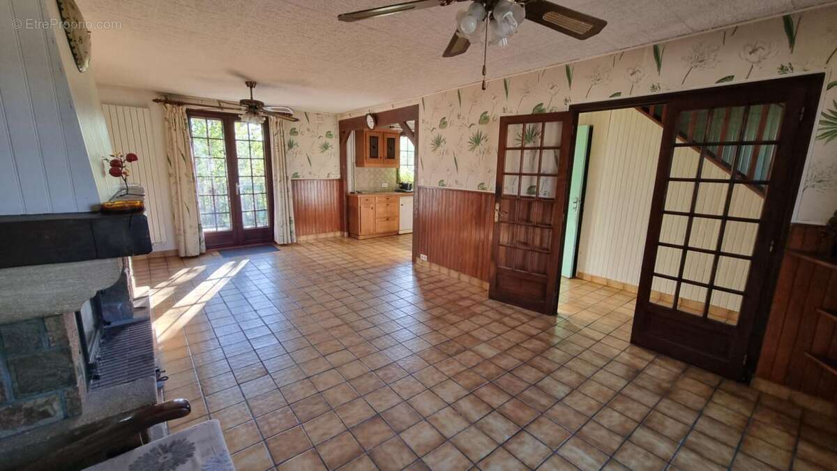 Maison à VIRY-CHATILLON