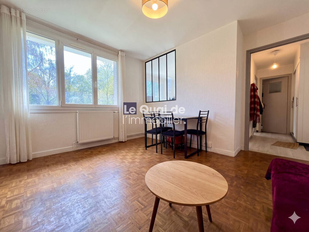 Appartement à MEYLAN