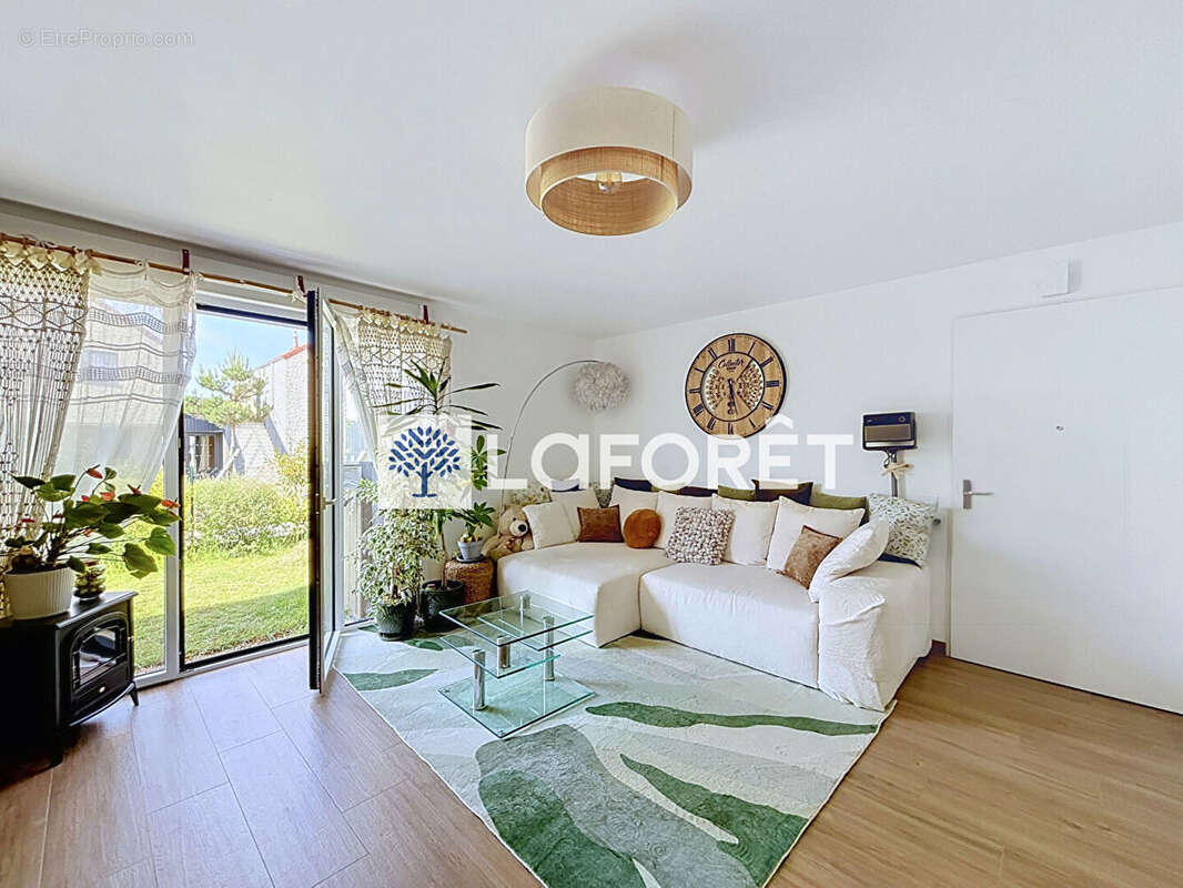Appartement neuf (T4) avec jardin au coeur de Crespières - photo 2