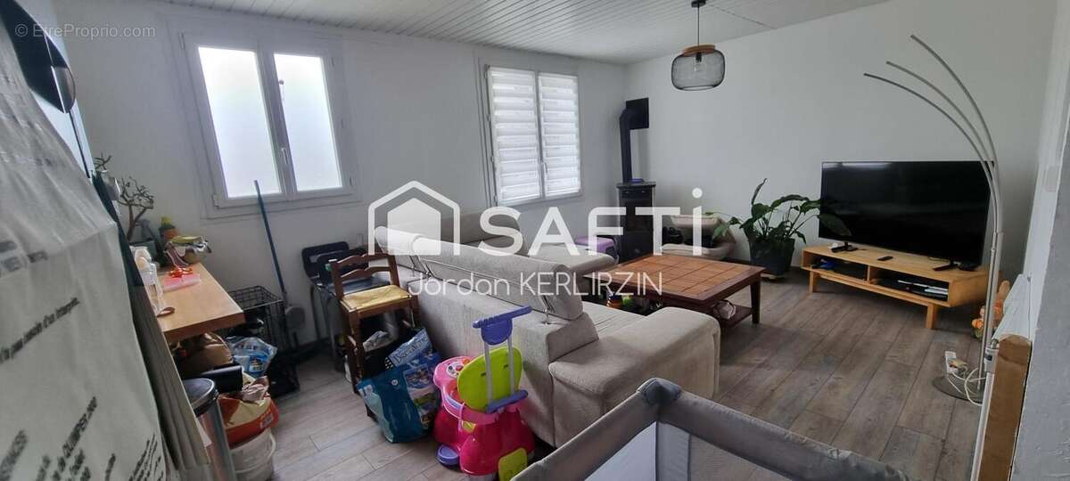 Photo 2 - Maison à BRENNILIS