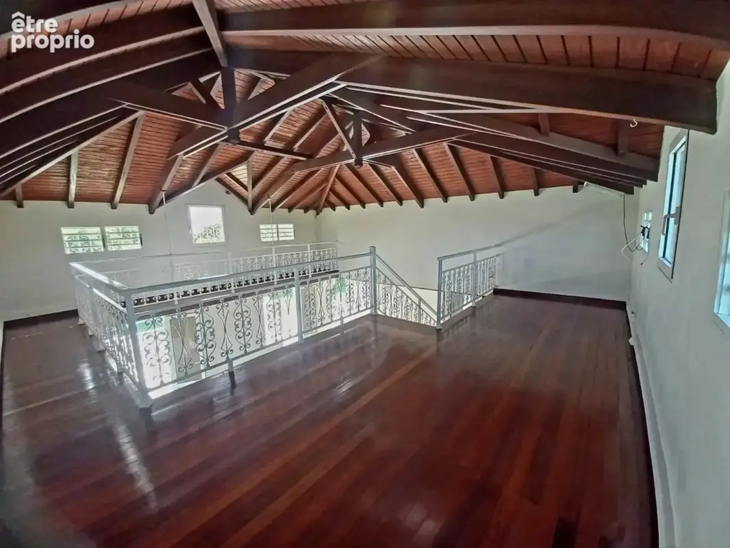 Villa T4 et son appartement T2 à vendre à ABYMES-GOSIER (971), piscine, terrain 1900 m² - photo 4