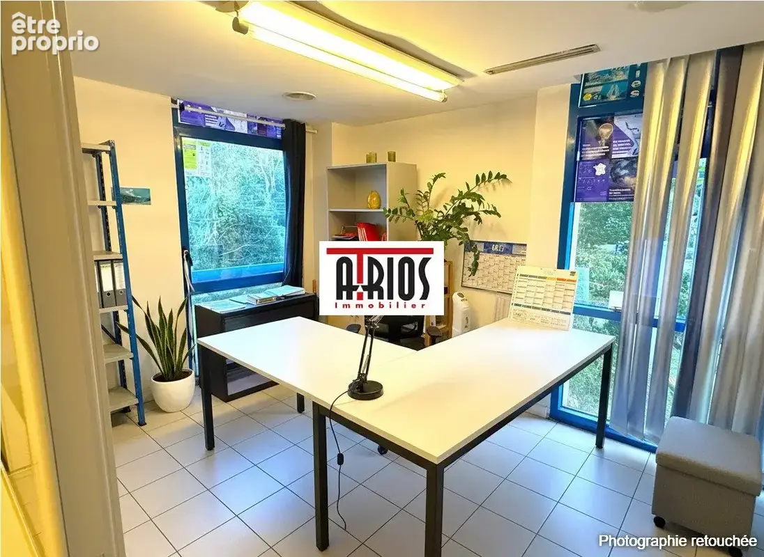 Commerce 315 m² à vendre à Hyeres (83400) - photo 2