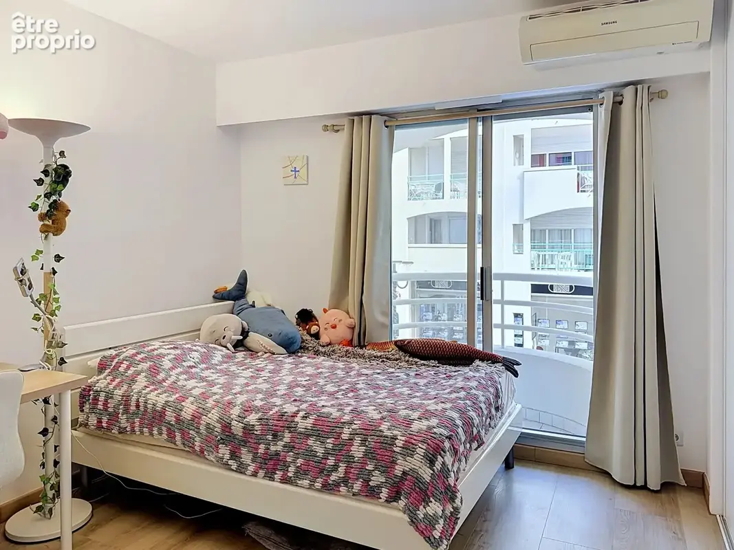 Juan les pins - ensemble de deux appartements – 102m2 - piscine parc - photo 16