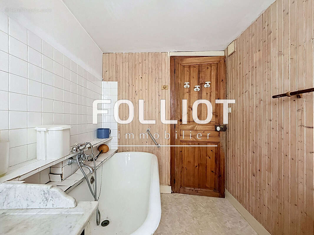 A Vendre plein coeur de CARTERET rue du CAP maison de CARACTERE à fort potentiel ! - photo 14
