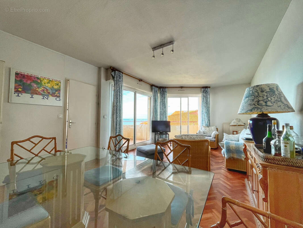 Appartement 4 pieces front de mer avec terrasse et parking - photo 7
