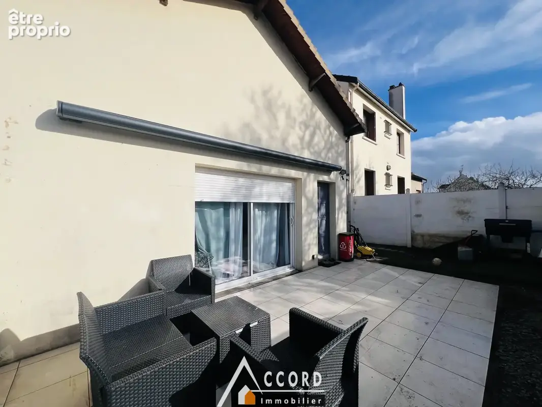 Photo Maison à Montesson au prix de 317 800€
