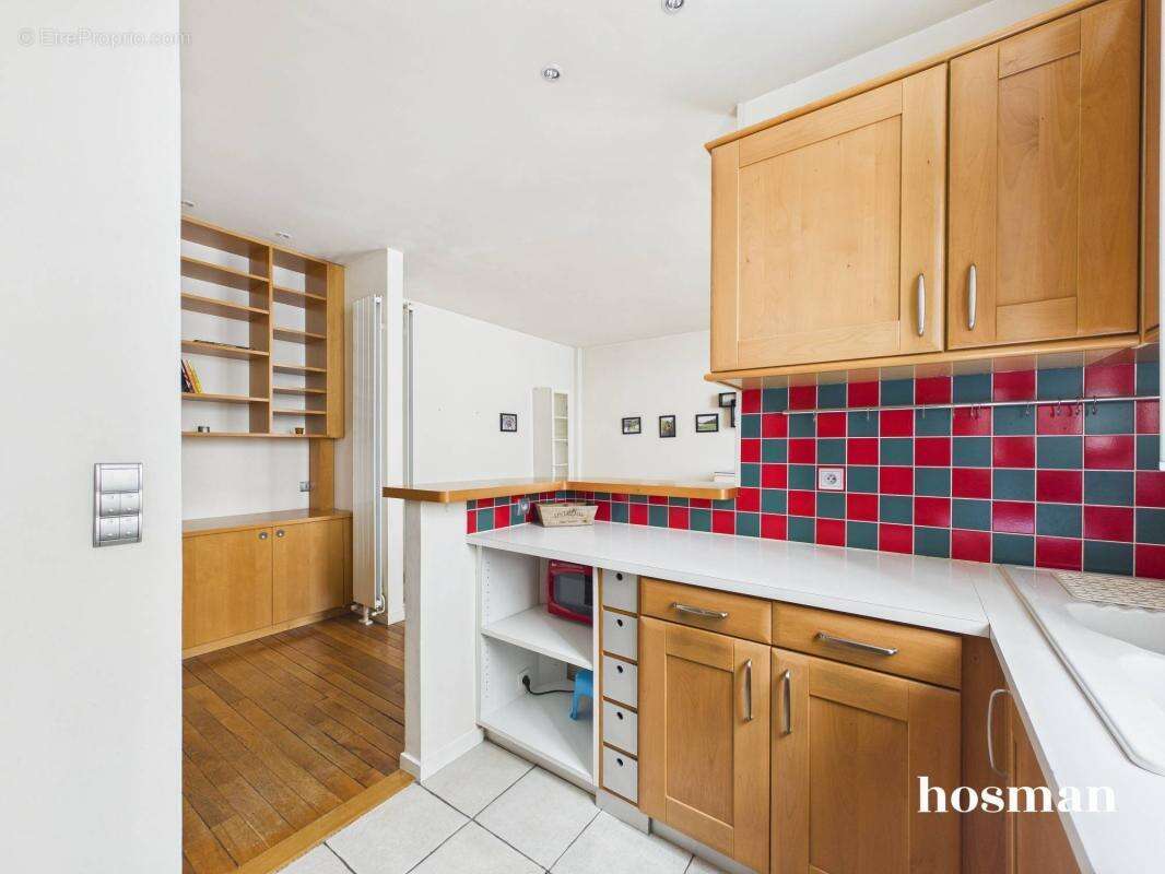 Appartement 3 pièces de 68,10m² Paris 15ᵉ – Square Desaix – Calme absolu sur cour avec ascenseur et cave - photo 2
