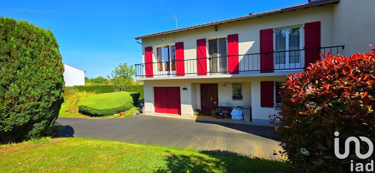 Photo 1 - Maison à ARPAJON-SUR-CERE