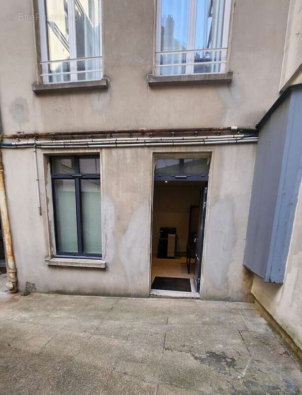 Commerce à PARIS-7E