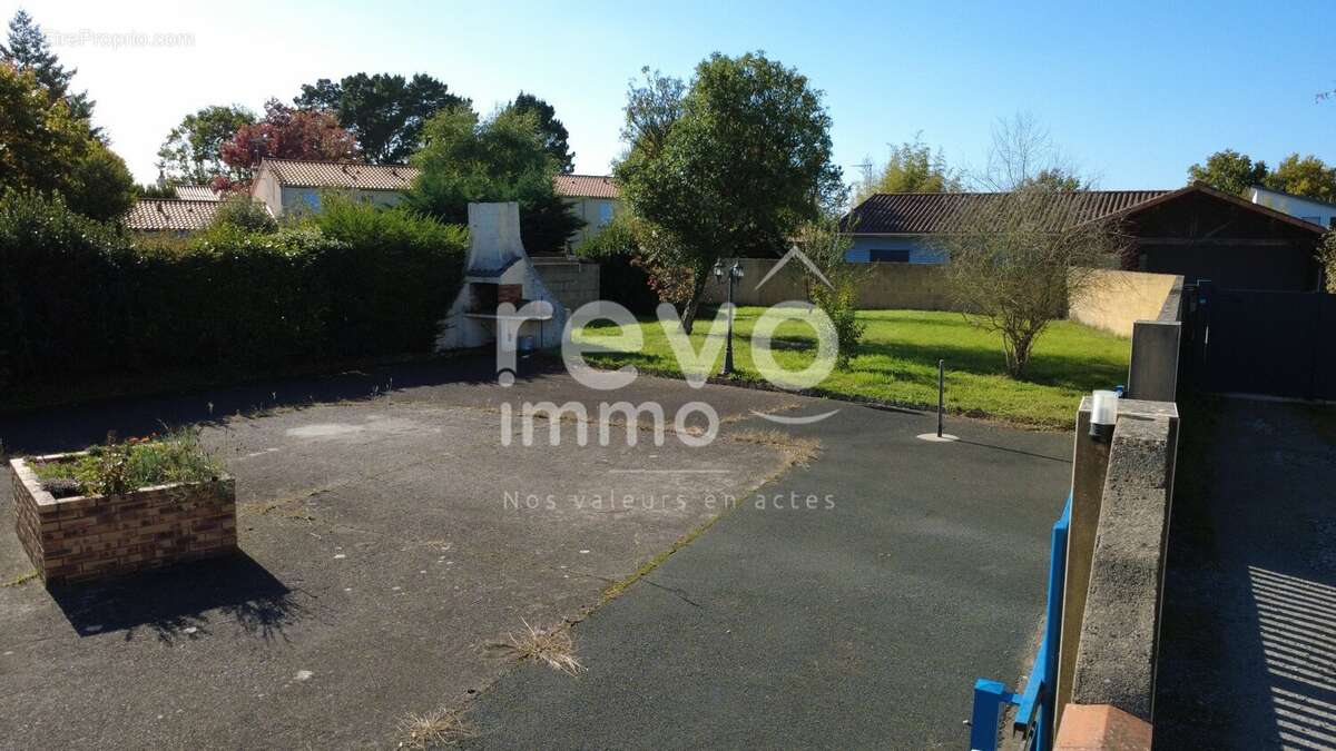 Terrain à CHAMPTOCEAUX