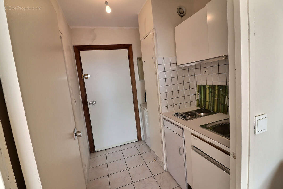 Appartement à PARIS-14E