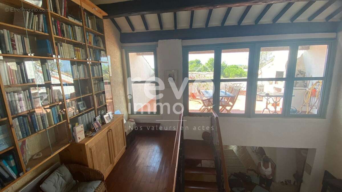 Appartement à NEZIGNAN-L'EVEQUE