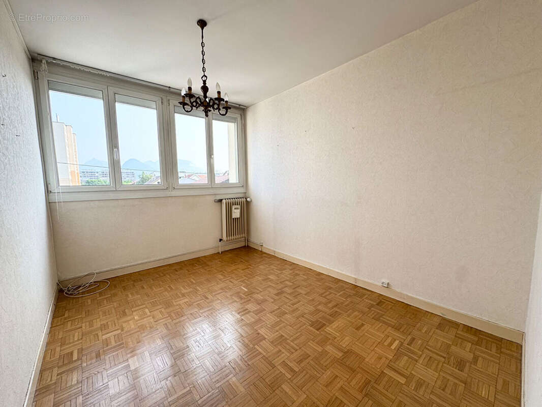 Appartement à ECHIROLLES