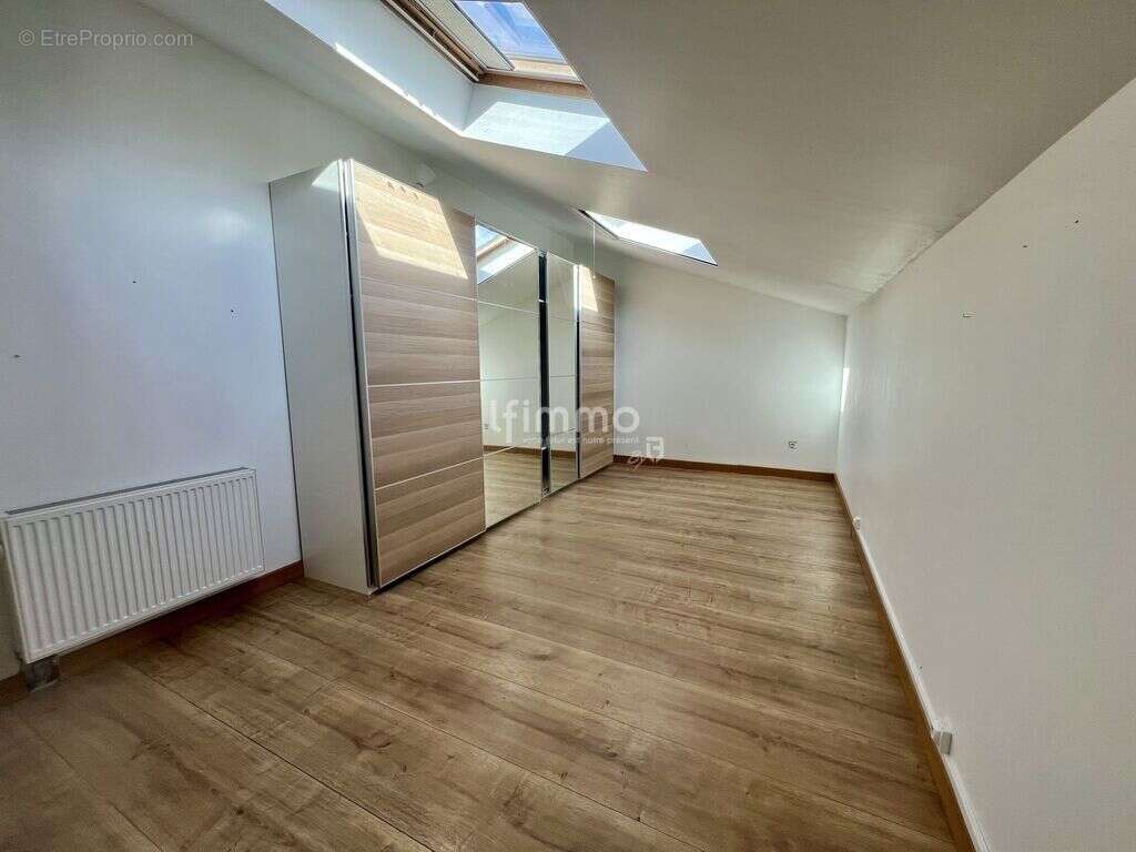 Maison à VILLENAVE-D'ORNON