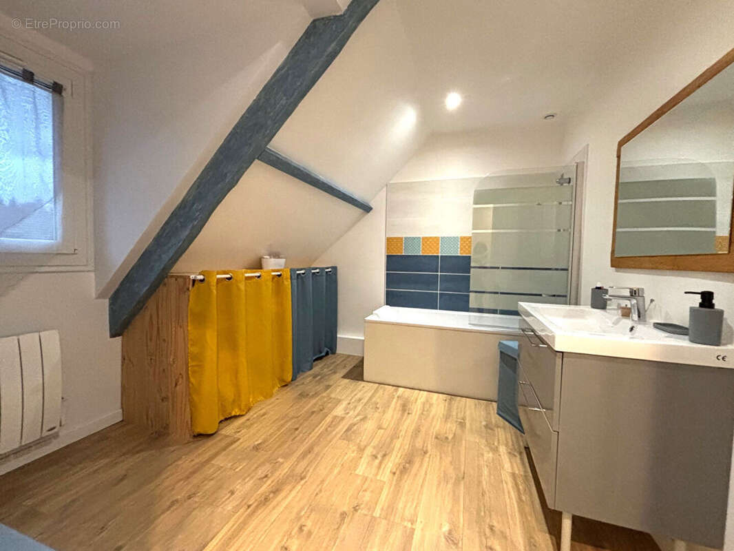 Maison à NEUILLY-EN-THELLE