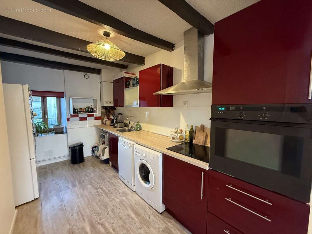 Maison à SAINT-SIMEON-DE-BRESSIEUX