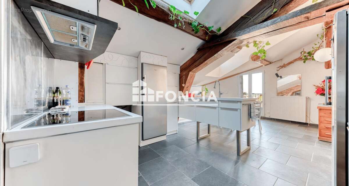 Appartement à LYON-1E
