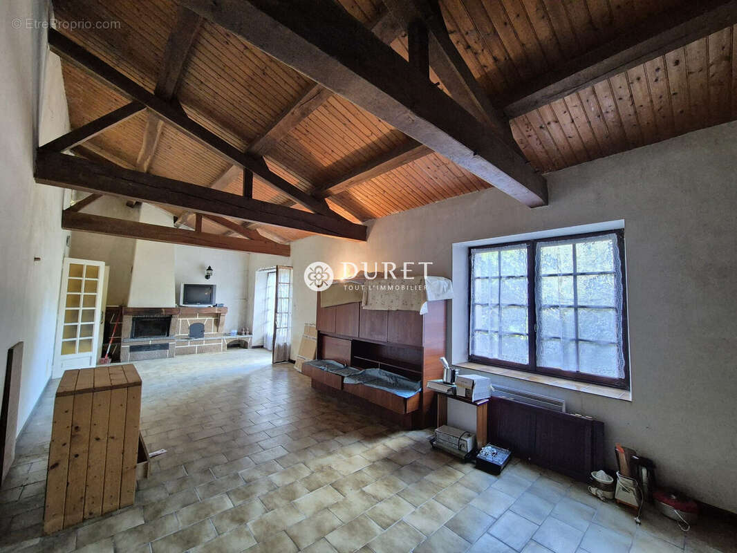 Maison à LA BOISSIERE-DES-LANDES