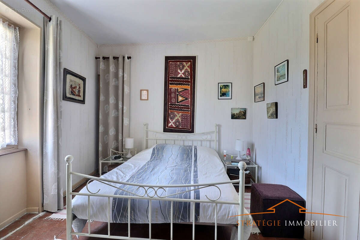 Maison à JULLY-LES-BUXY