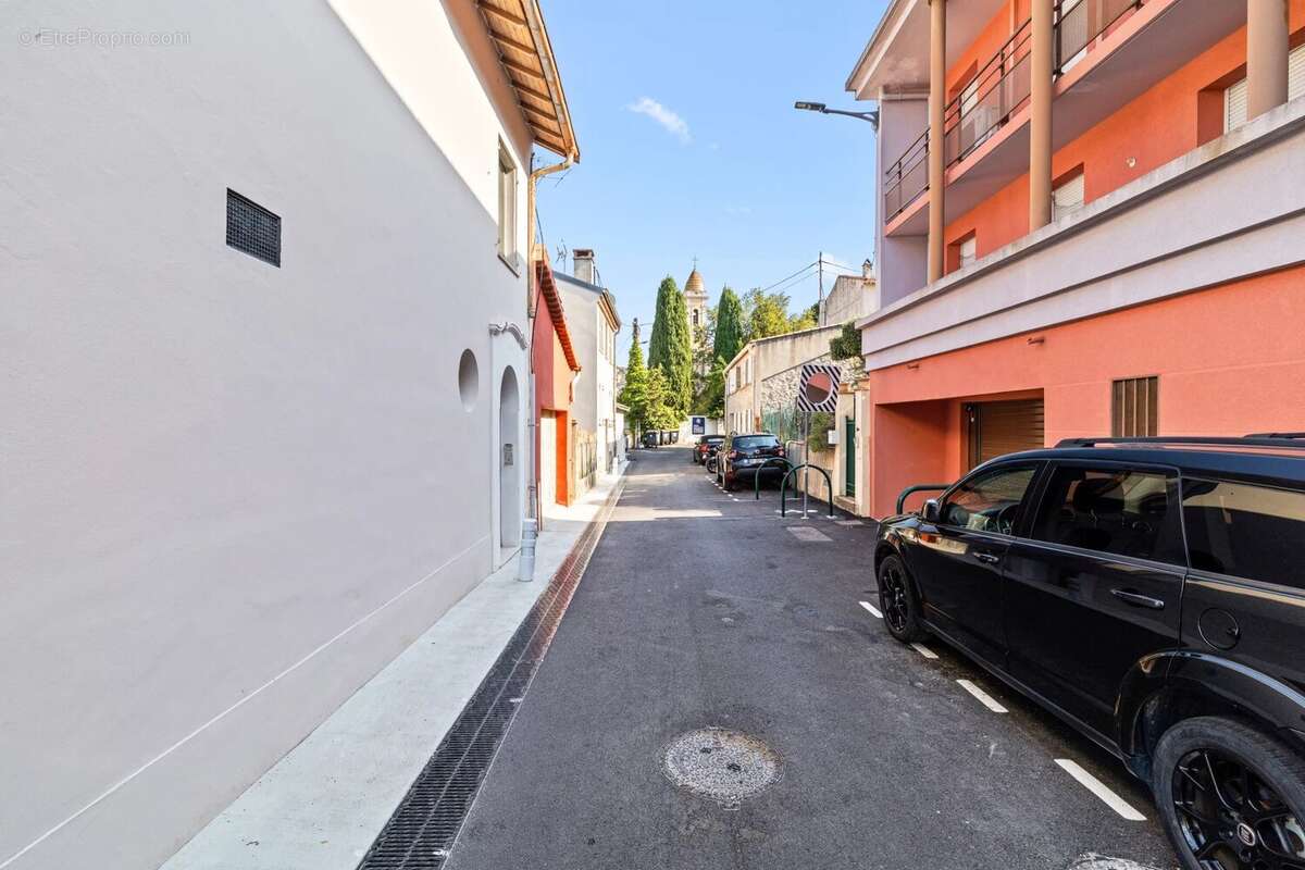 La Turbie - Appartement 2P de 26 m² entièrement rénové -  Location saisonnière autorisée - photo 6