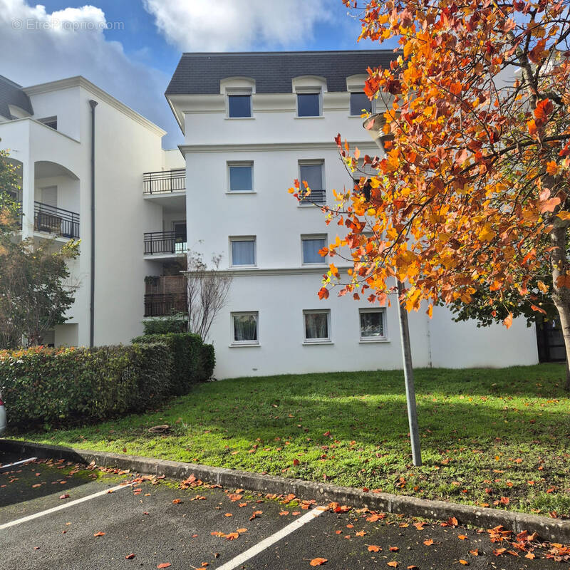 Appartement à VILLENAVE-D&#039;ORNON