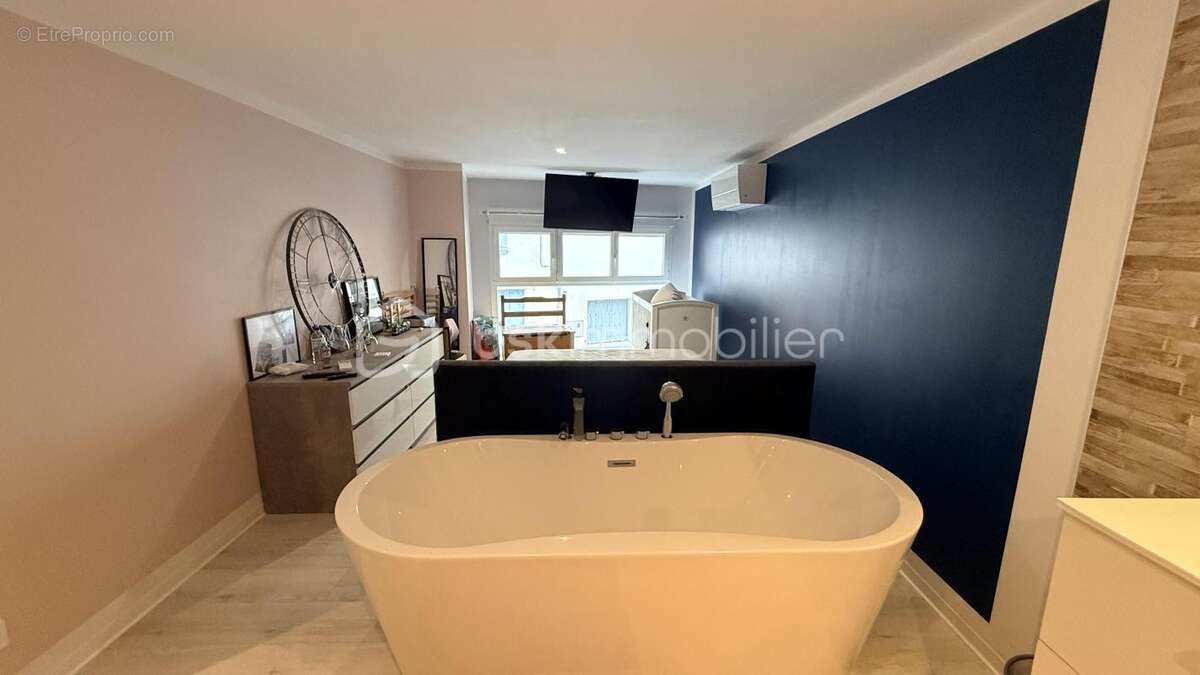 Appartement à THEZAN-LES-BEZIERS