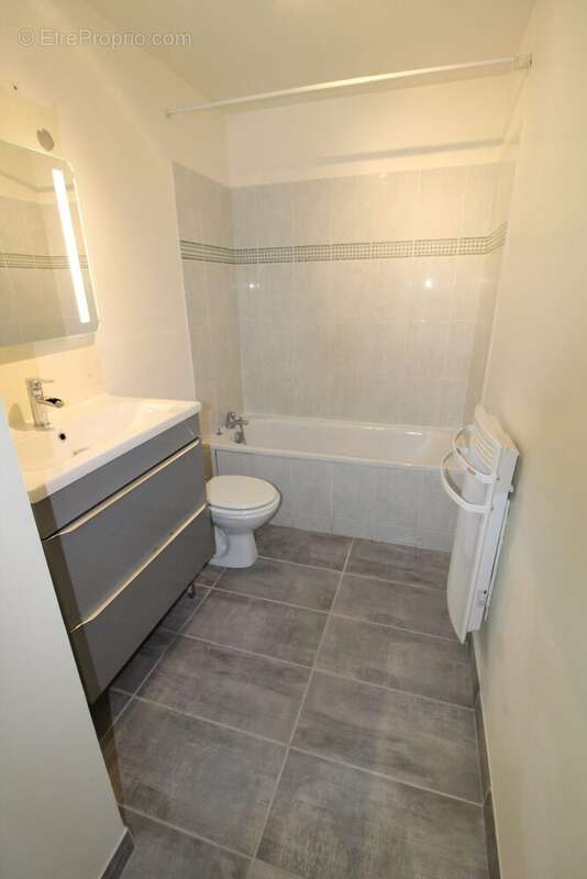 Appartement à MONTIGNY-LE-BRETONNEUX
